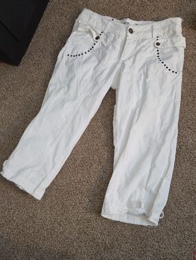 White Capris with Studded Pocket Detail - Women